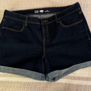Old Navy Semi-fitted Jean Shorts size 14 regular
